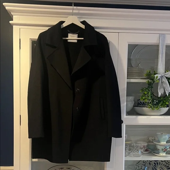 Elegant Navy Trench Coat
Belle and Bloom Ex Boyfriend jacket - Picture 8 of 10